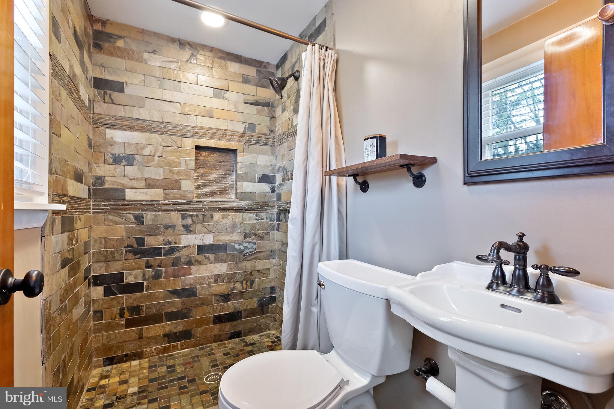 500 Sugartree Road Holland, PA 18966 - Photo 21 of 36 Master Bath