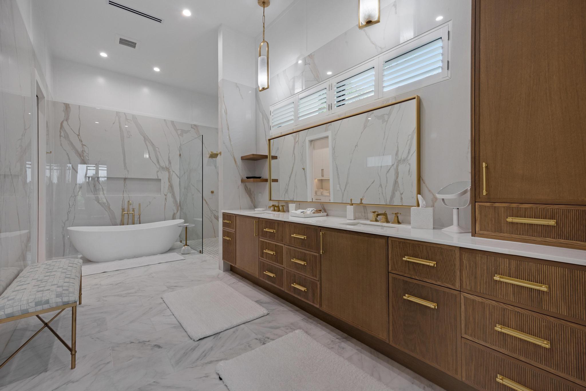 22 Country Club Road Key Largo, FL 33037 - Photo 20 of 34 Primary Bathroom