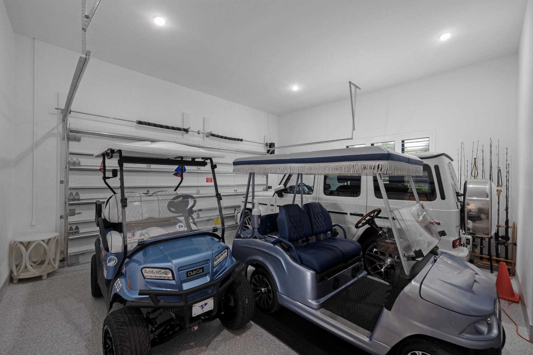 22 Country Club Road Key Largo, FL 33037 - Photo 22 of 34 Garage