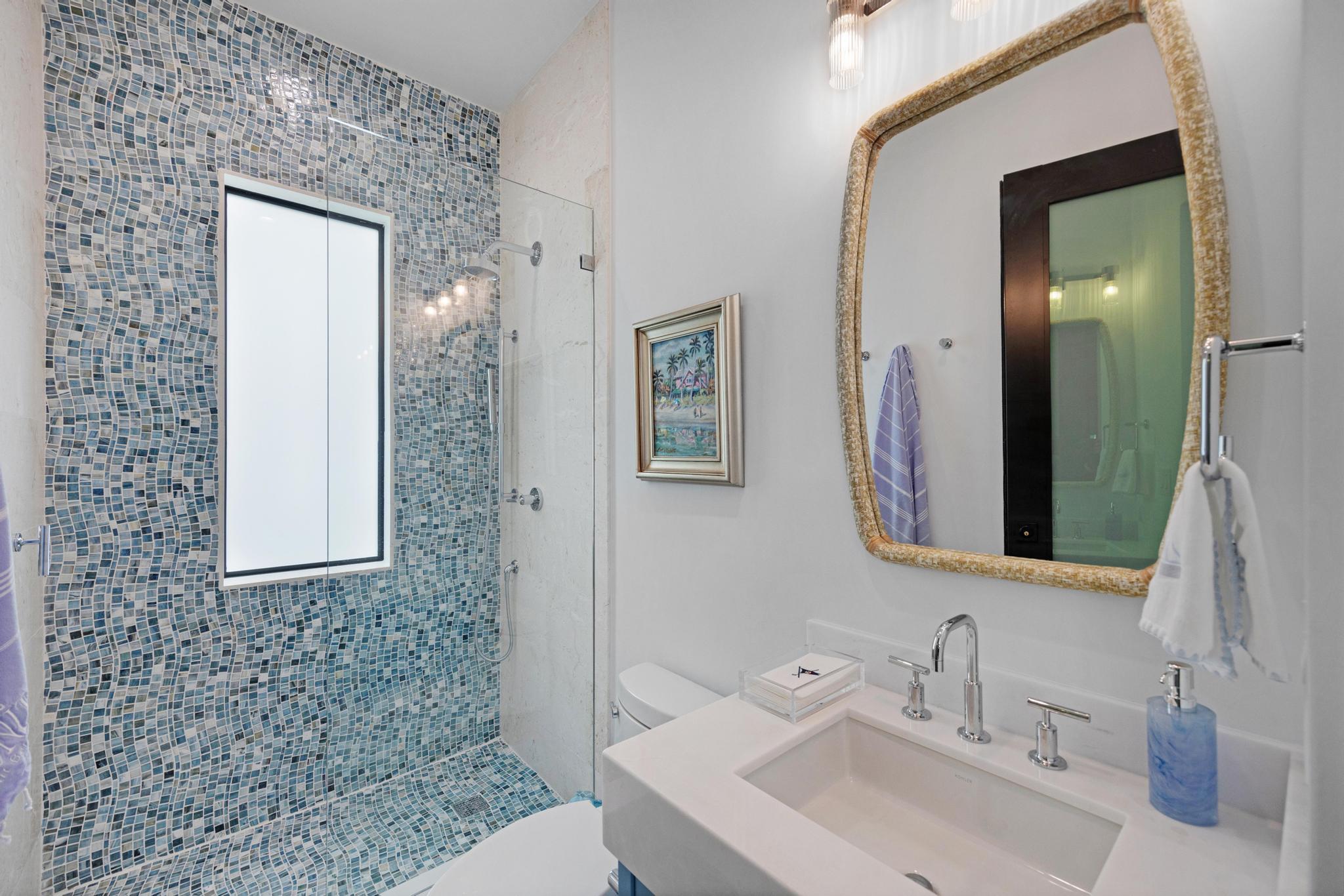 22 Country Club Road Key Largo, FL 33037 - Photo 24 of 34 Pool Bath