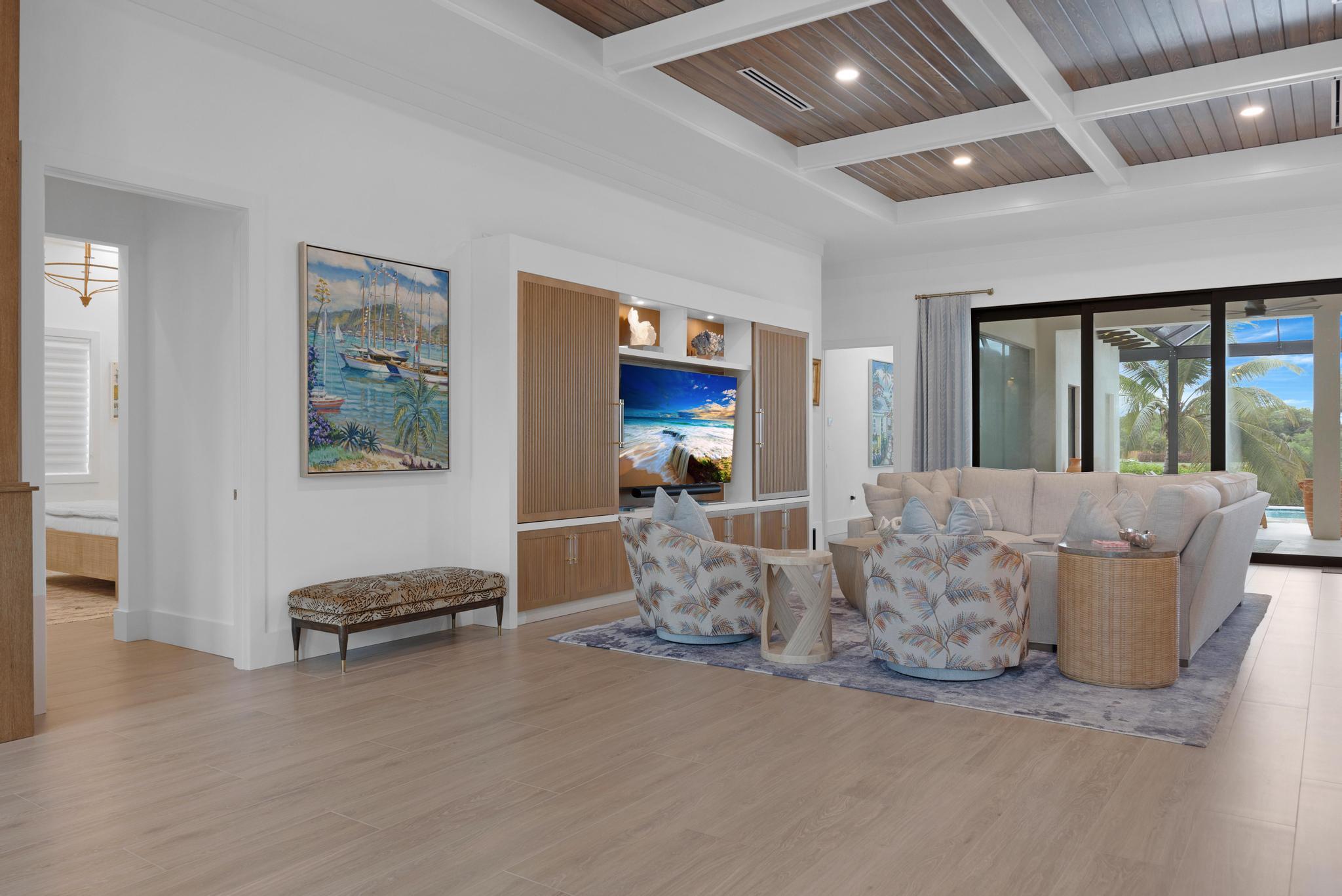 22 Country Club Road Key Largo, FL 33037 - Photo 5 of 34 Living area