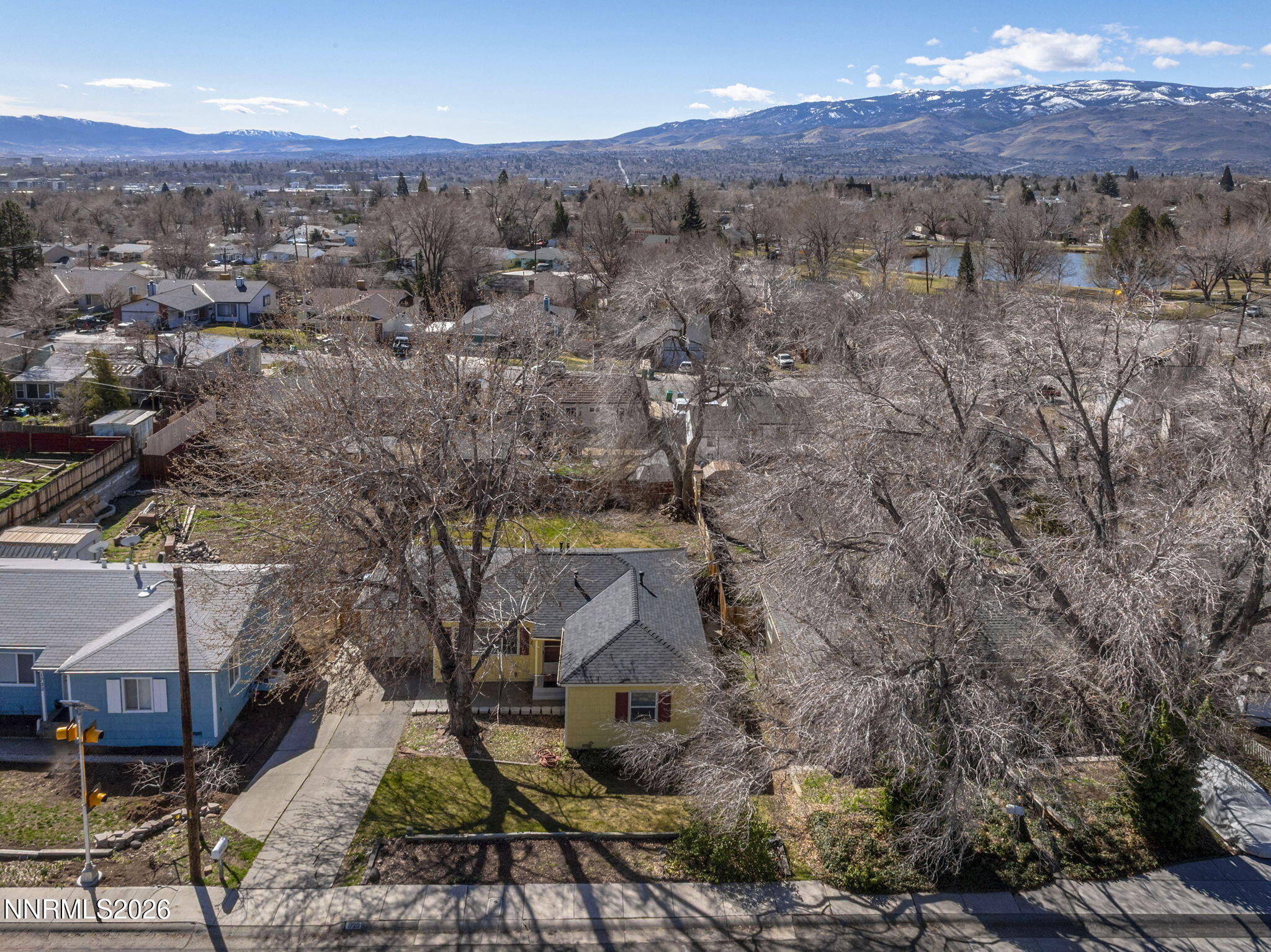 1720 Grandview Avenue Reno, NV 89503 - Photo 5 of 31 29-web-or-mls-DJI_0395