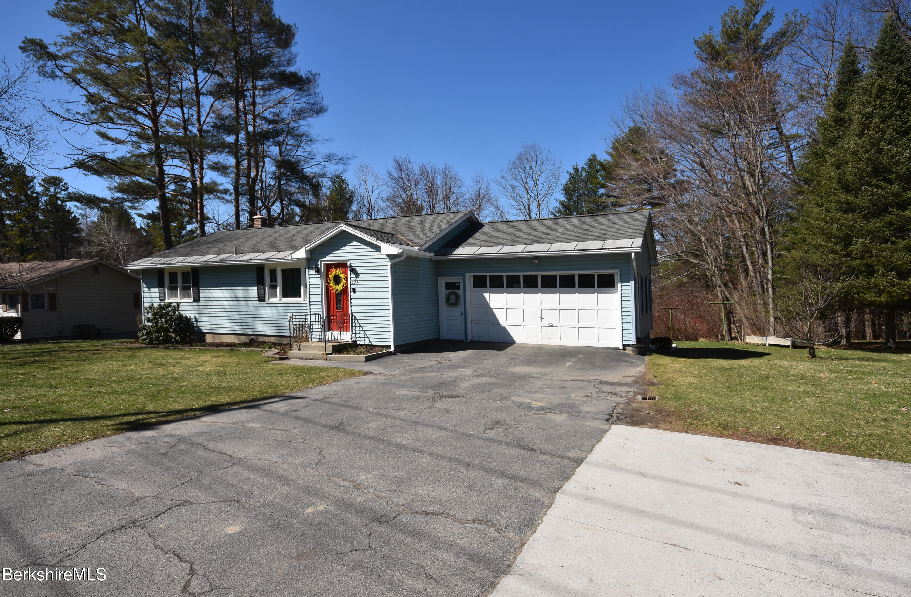 335 Cheshire Road Pittsfield, MA 01201 - Photo 2 of 34 Exterior