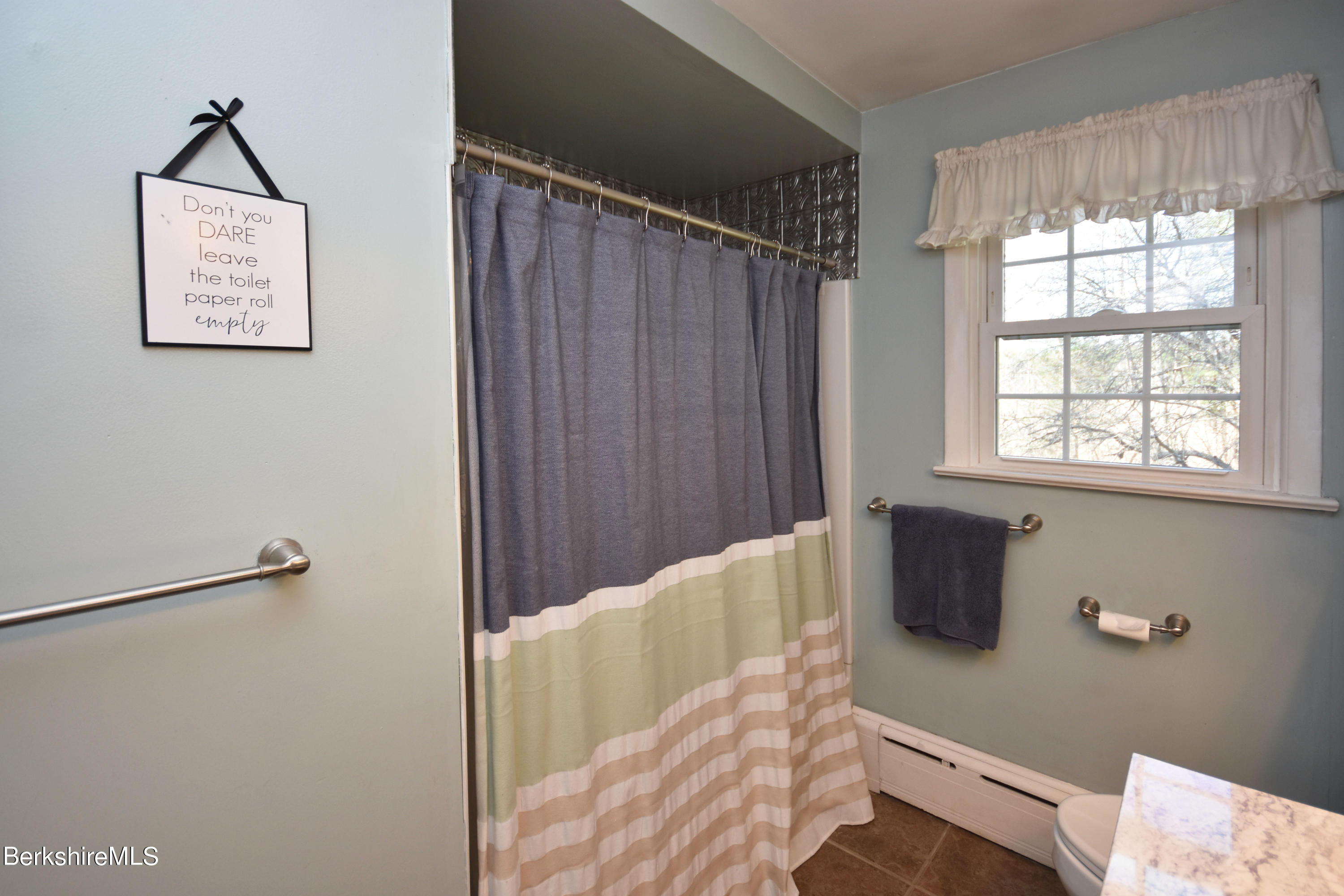 335 Cheshire Road Pittsfield, MA 01201 - Photo 17 of 34 Full Bath