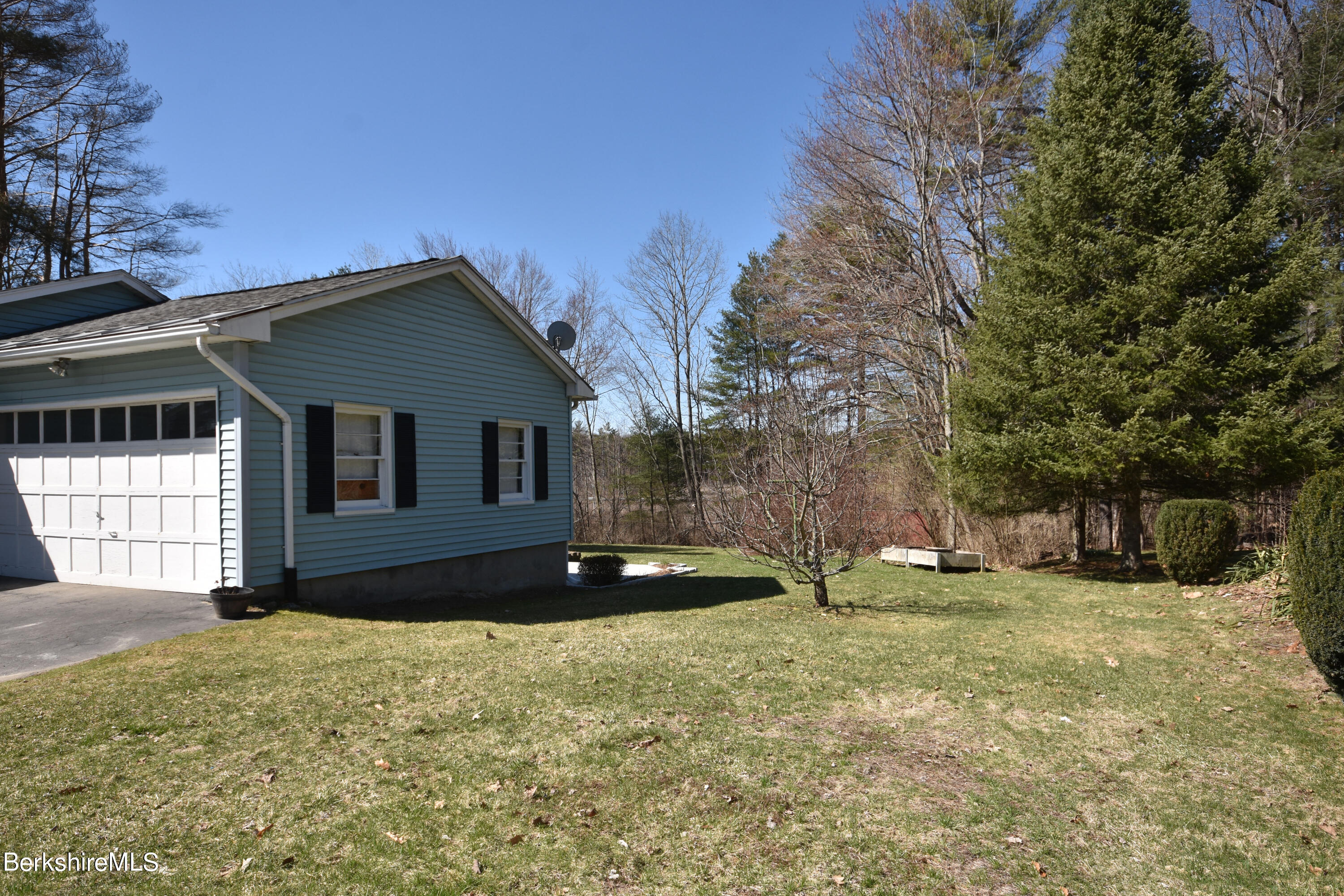 335 Cheshire Road Pittsfield, MA 01201 - Photo 30 of 34 Exterior