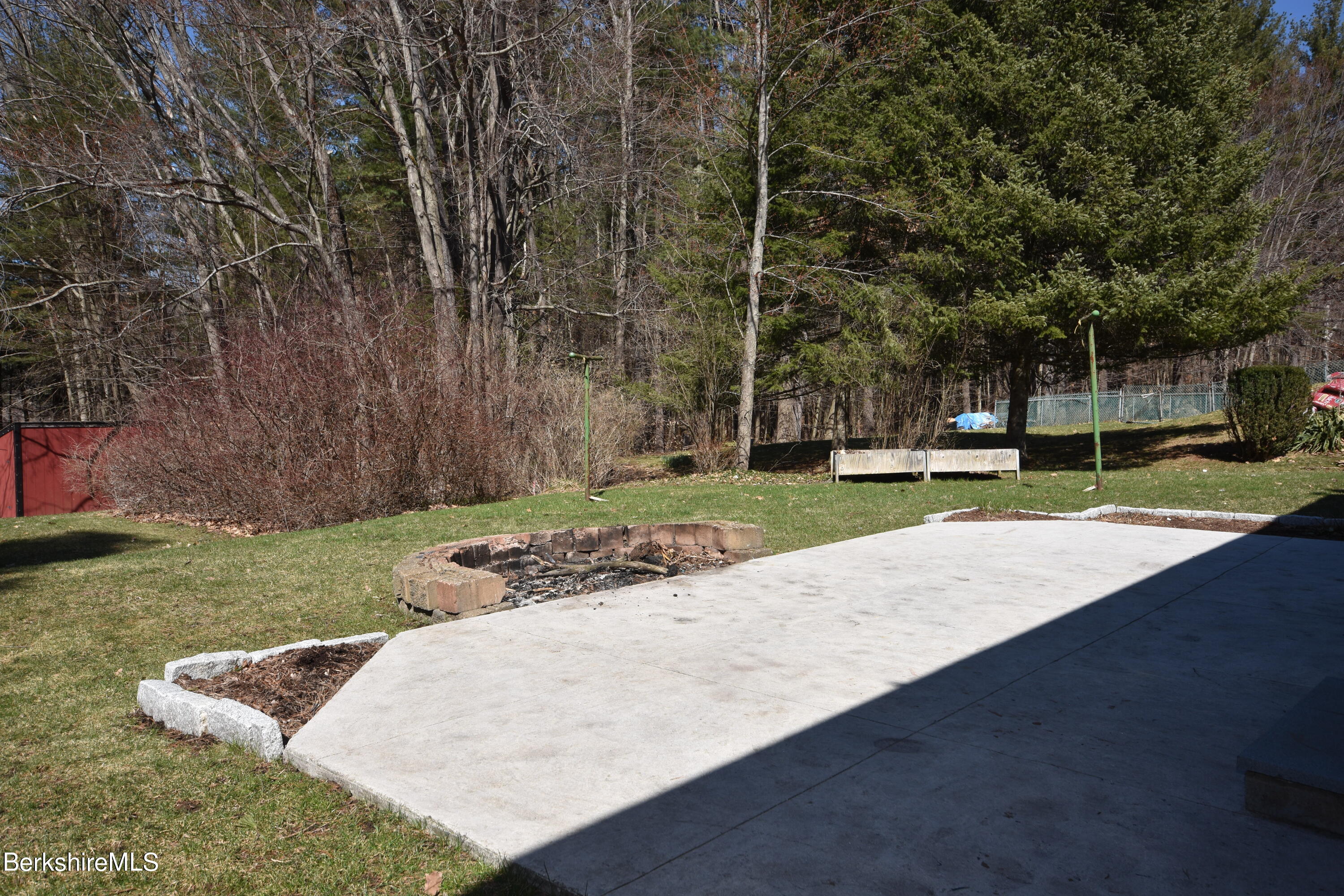 335 Cheshire Road Pittsfield, MA 01201 - Photo 32 of 34 Exterior - Patio
