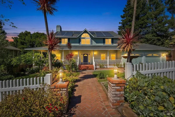 $1,175,000 | 7420 Woodland Avenue, Sebastopol, CA 95472