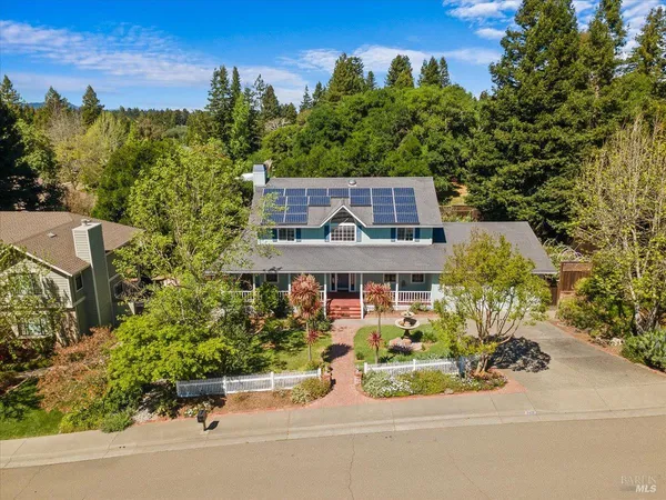 $1,175,000 | 7420 Woodland Avenue, Sebastopol, CA 95472