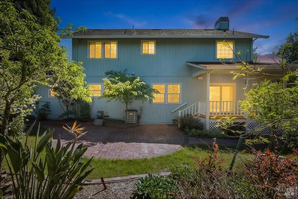 $1,175,000 | 7420 Woodland Avenue, Sebastopol, CA 95472