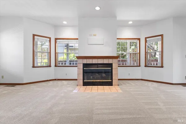 $1,175,000 | 7420 Woodland Avenue, Sebastopol, CA 95472