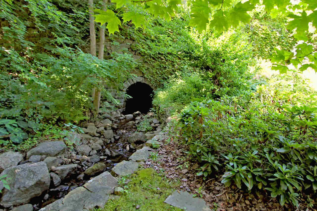 4 Anchorage Road Bolton, NY 12814 - Photo 5 of 42 Photo 5