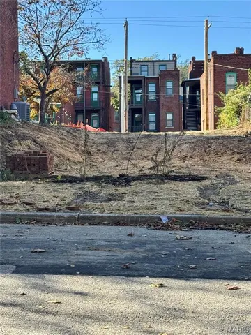 $125,000 | 2409 South 10th Street, St. Louis, MO 63104