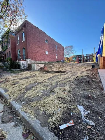 $125,000 | 2409 South 10th Street, St. Louis, MO 63104