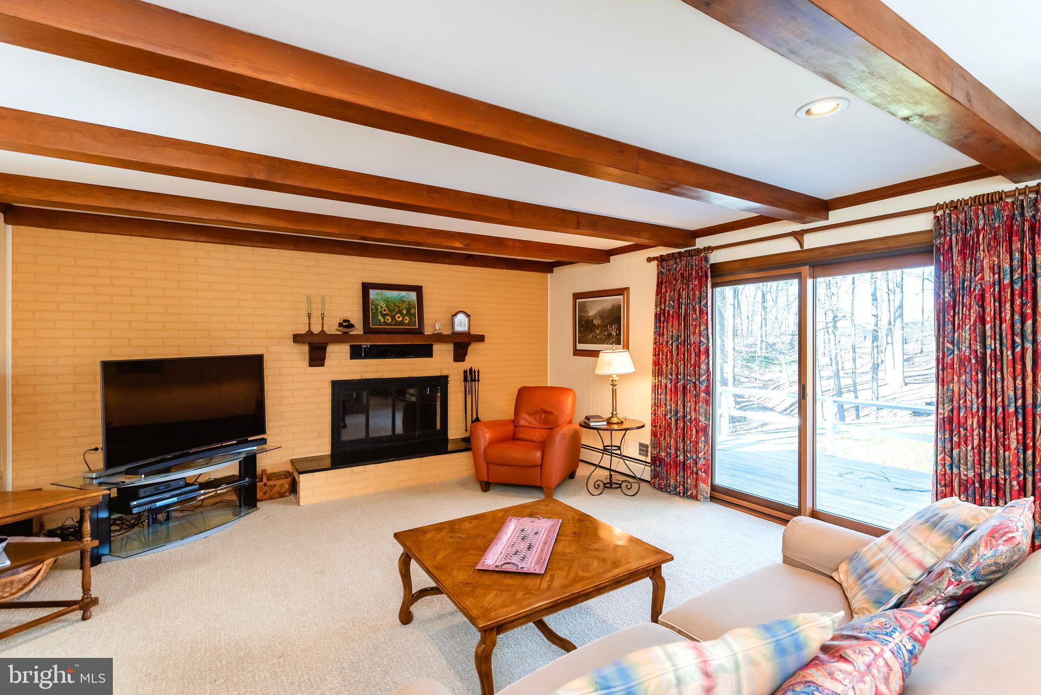 3602 Golden Eagle Road Phoenix, MD 21131 - Photo 10 of 49 FAMILY RM W/GAS FIREPLACE