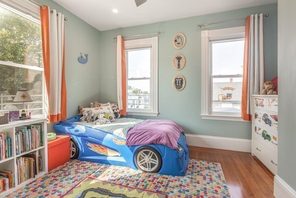 45 M Street Boston, MA 02127 - Photo 18 of 42 a bedroom with a bed and a window