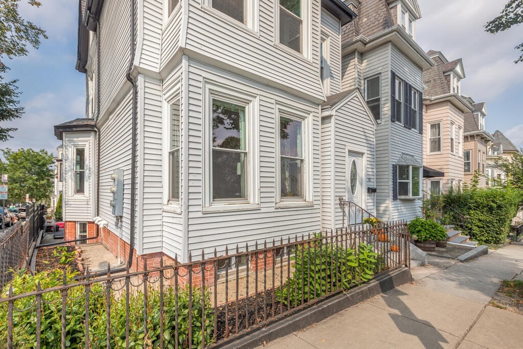 45 M Street Boston, MA 02127 - Photo 2 of 42 front view of a house