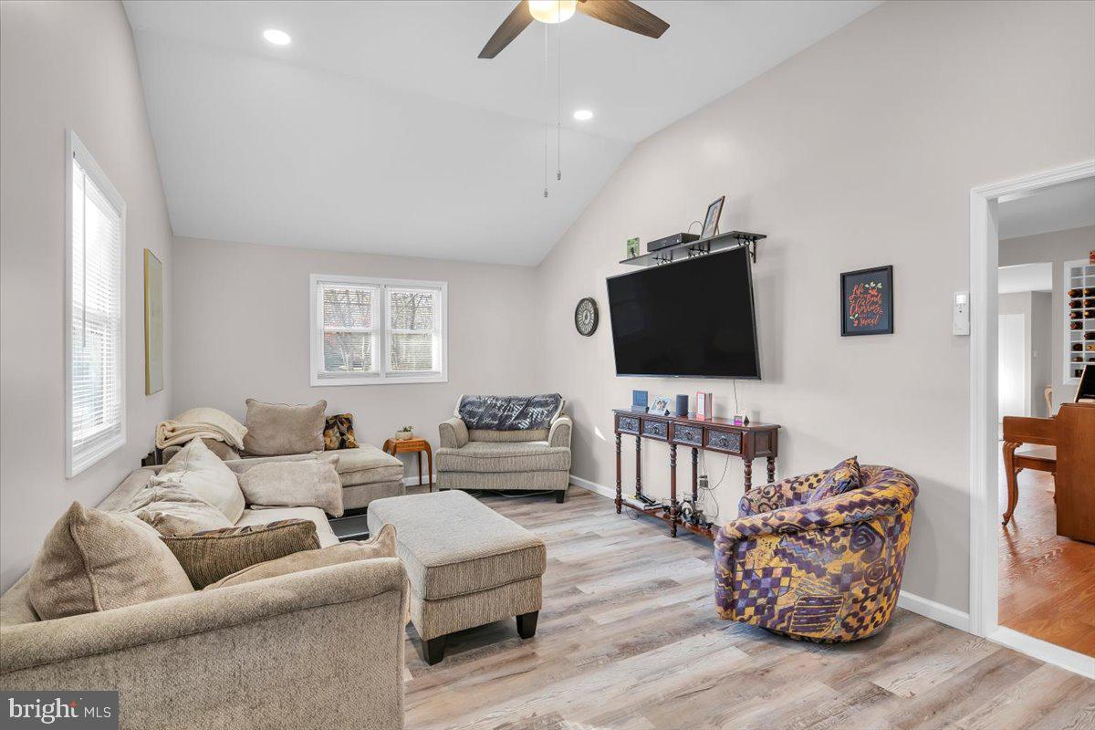 11 Penn Road Voorhees, NJ 08043 - Photo 5 of 24 Gallery Image 5