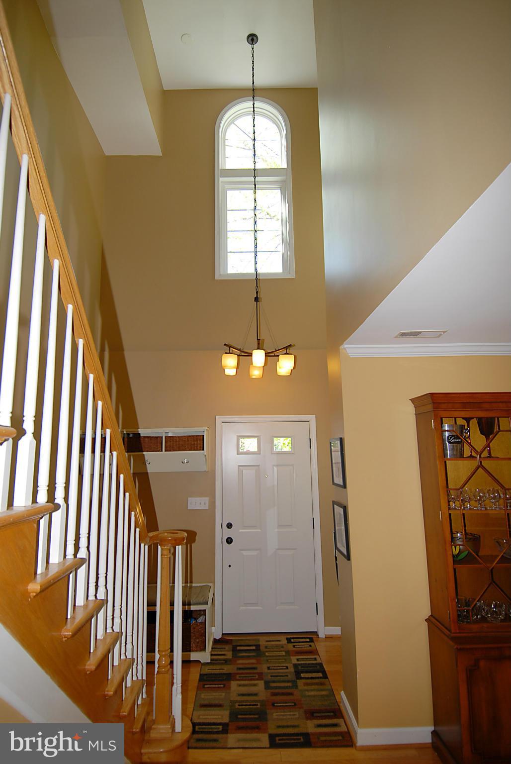 5805 Wilmett Road Bethesda, MD 20817 - Photo 9 of 30 Interior (General)