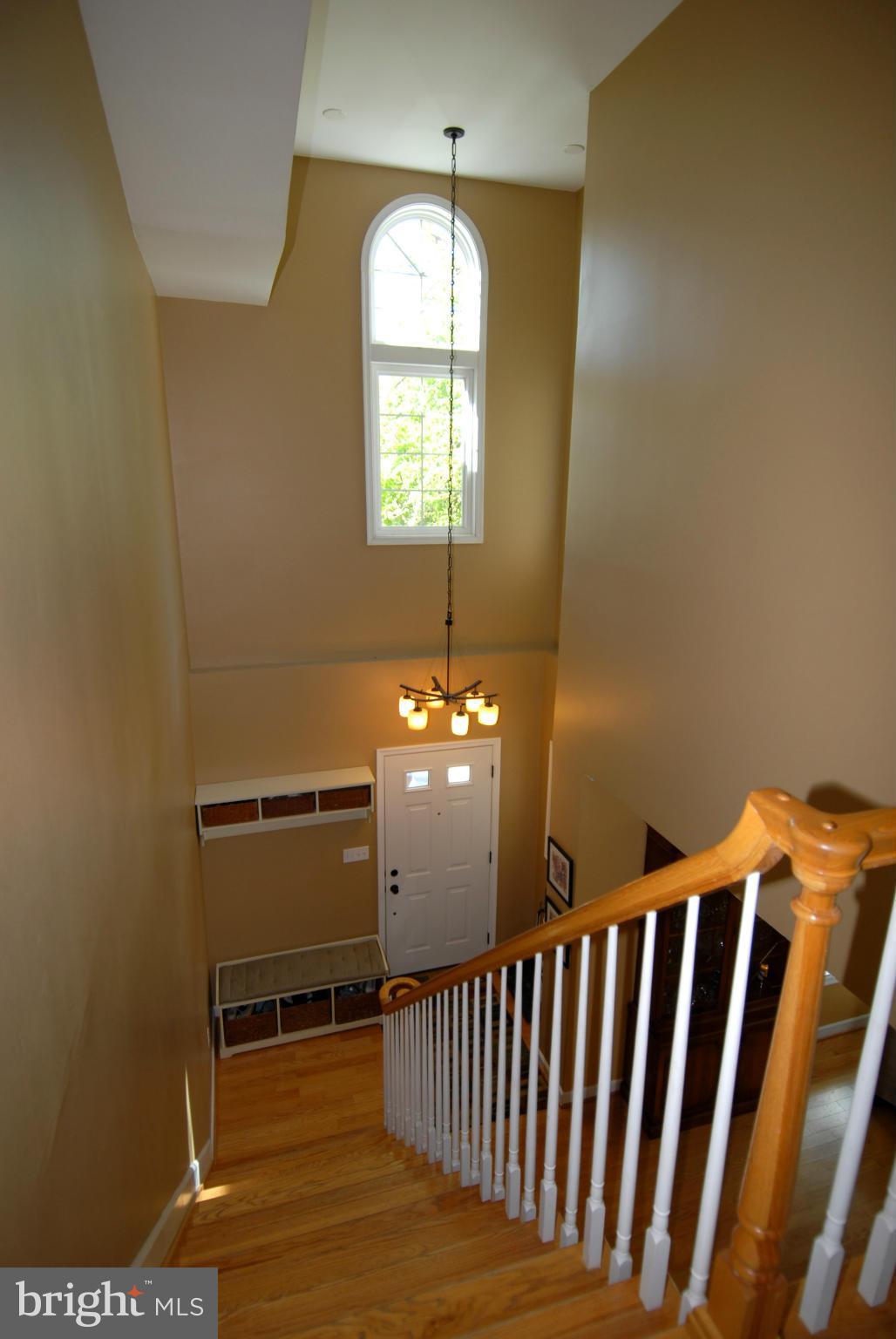 5805 Wilmett Road Bethesda, MD 20817 - Photo 10 of 30 Interior (General)