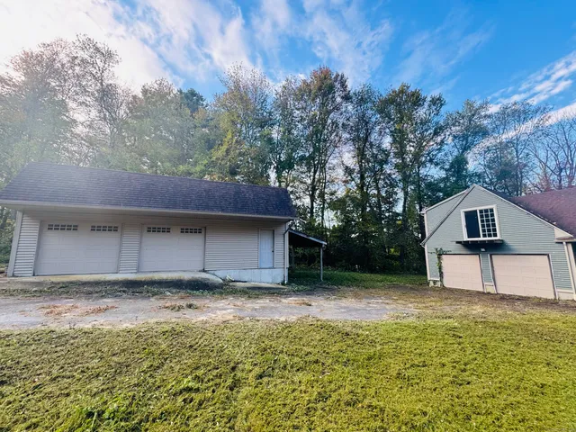 a house view with a outdoor space