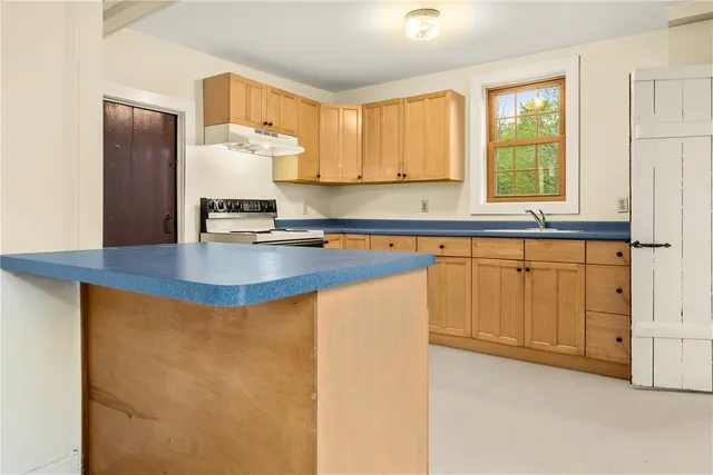 $135,000 | 1 Green Street, Butternuts, NY 13808