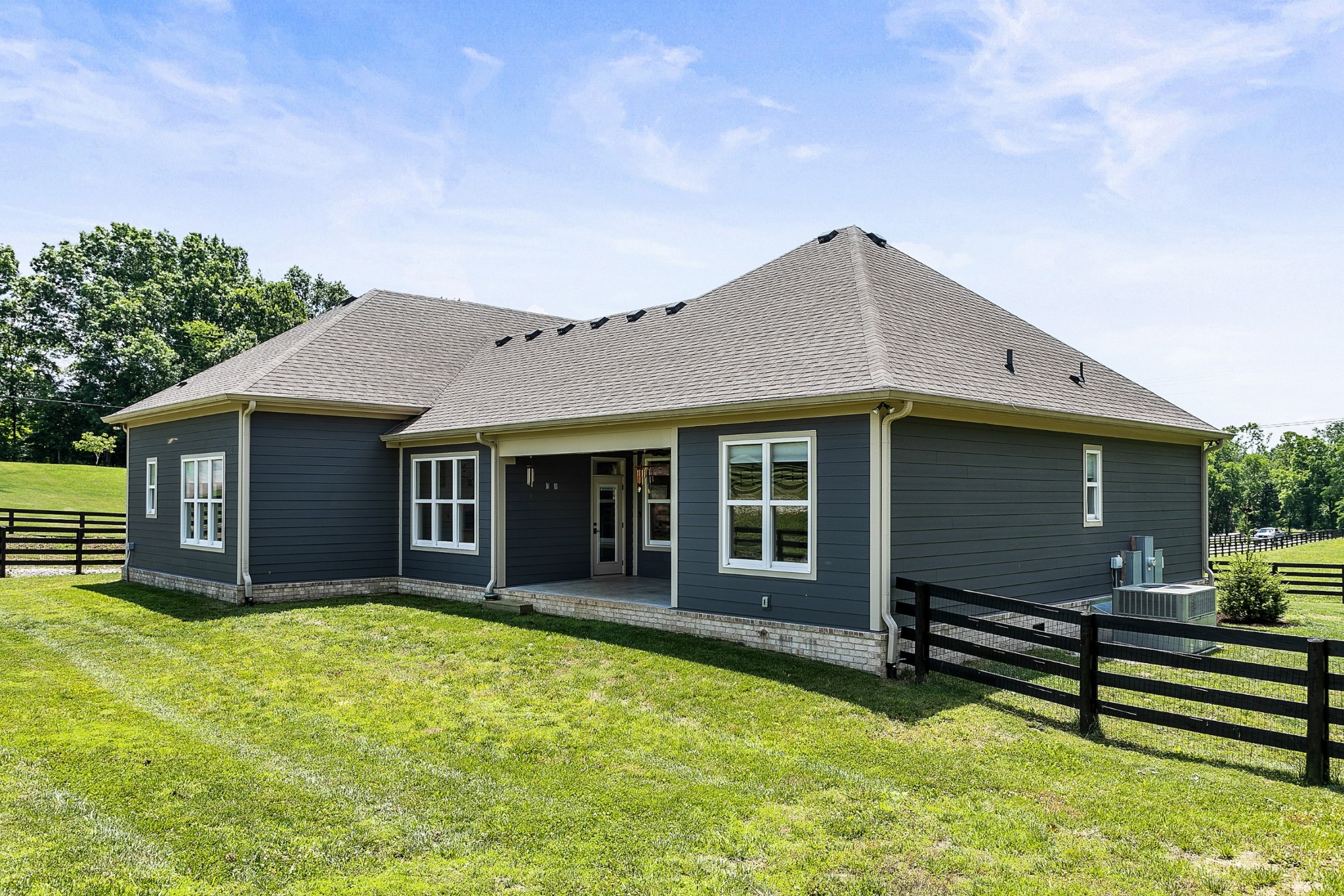 790 Baker Road Columbia, TN 38401 - Photo 39 of 69 a front view of a house with a yard