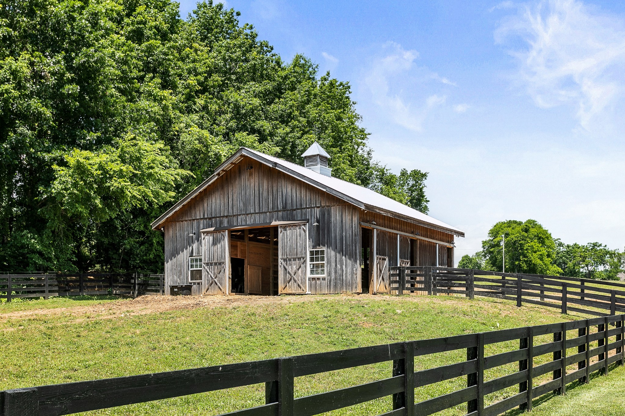 790 Baker Road Columbia, TN 38401 - Photo 45 of 69 a front view of house with yard and green space