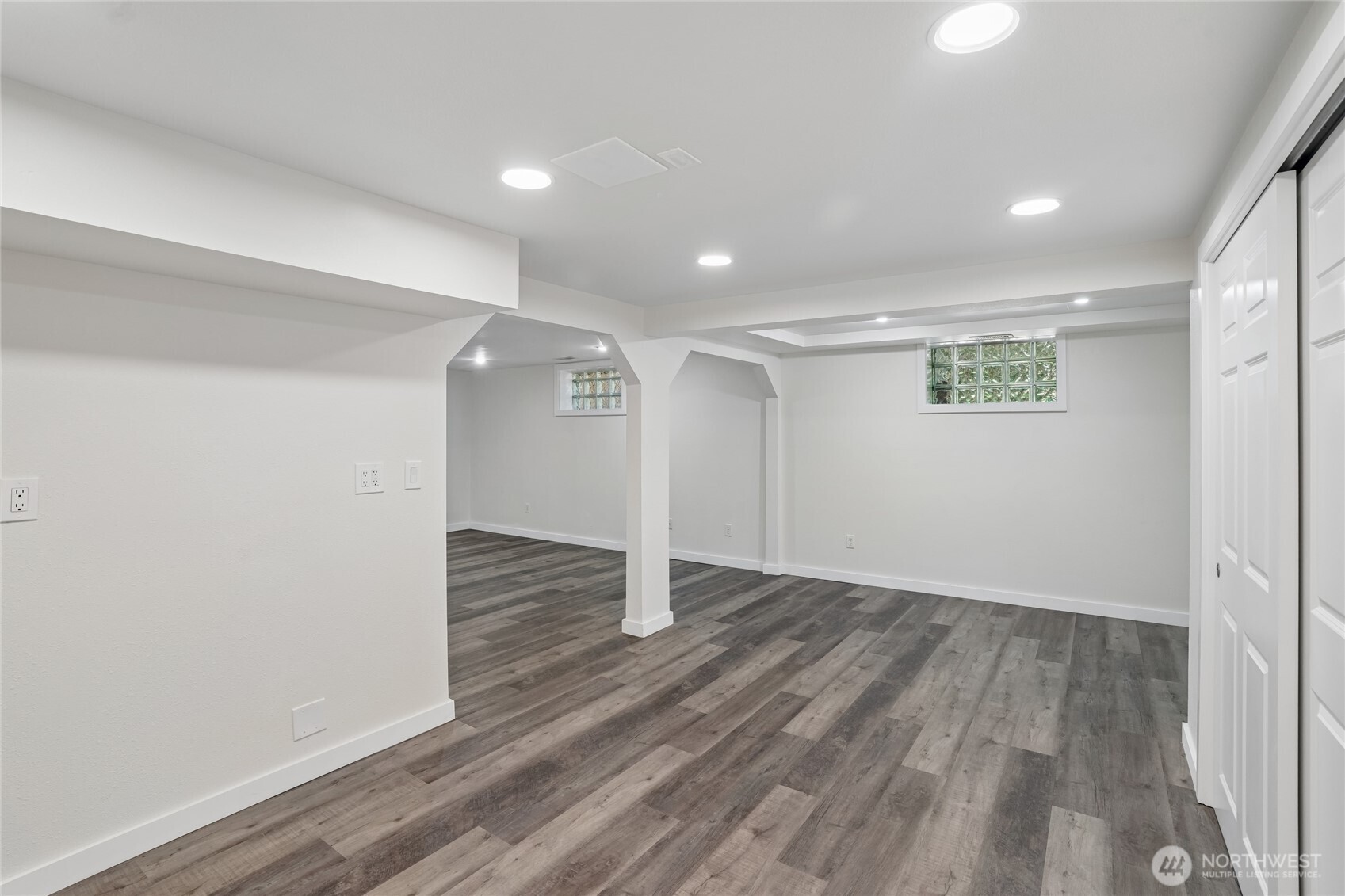 3004 Southwest Barton Street Seattle, WA 98126 - Photo 23 of 40
