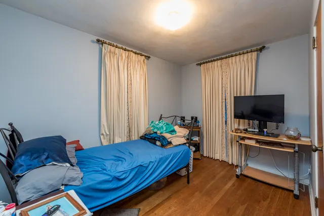 $240,000 | 216 South Martin Avenue, Waukegan, IL 60085