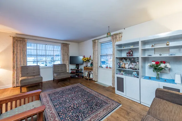 $240,000 | 216 South Martin Avenue, Waukegan, IL 60085