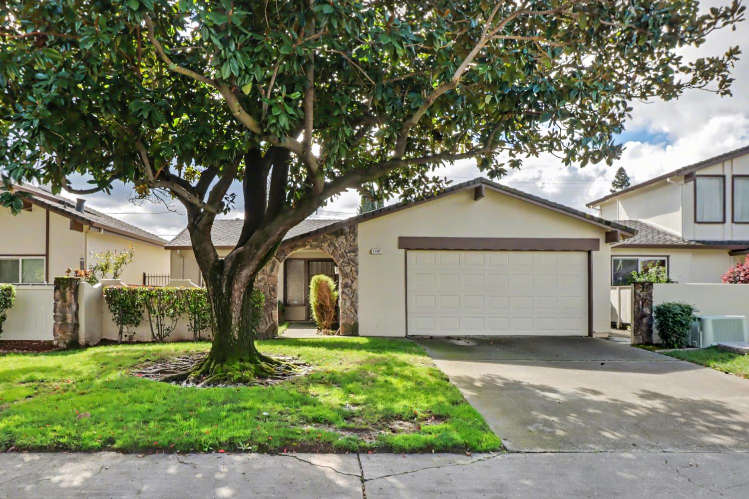 1150 Rosa Del Rio Way Sacramento, CA 95822 - Photo 1 of 1
