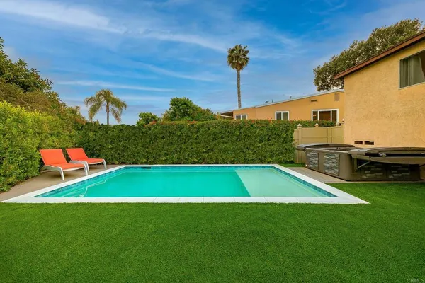 $2,200,000 | 965 Rosecrans Street, San Diego, CA 92106