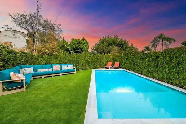 $2,200,000 | 965 Rosecrans Street, San Diego, CA 92106