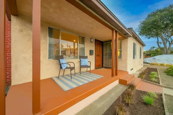 $2,200,000 | 965 Rosecrans Street, San Diego, CA 92106