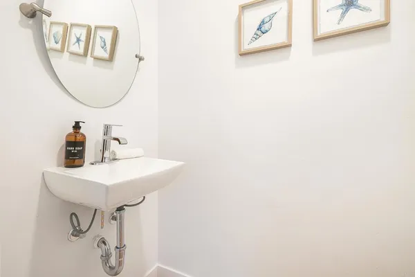 $2,200,000 | 965 Rosecrans Street, San Diego, CA 92106