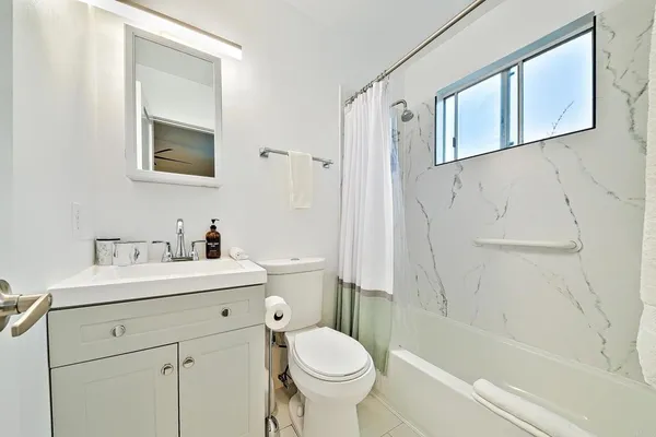 $2,200,000 | 965 Rosecrans Street, San Diego, CA 92106