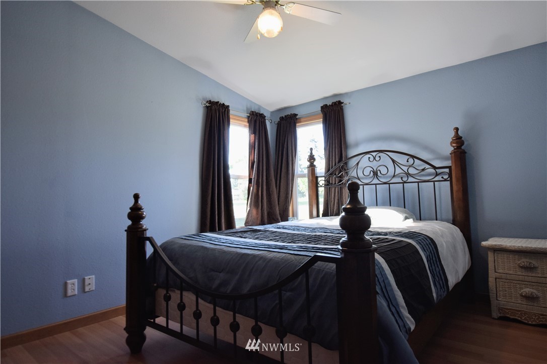 18231 Doris Lane Southwest Rochester, WA 98579 - Photo 15 of 24