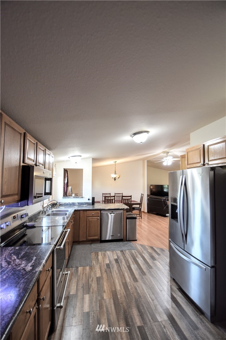 18231 Doris Lane Southwest Rochester, WA 98579 - Photo 10 of 24