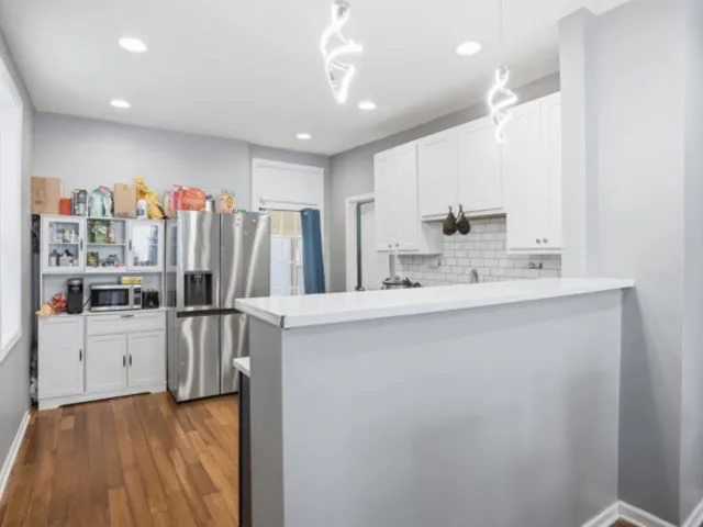 $225,000 | 7118 South Indiana Avenue, Chicago, IL 60619