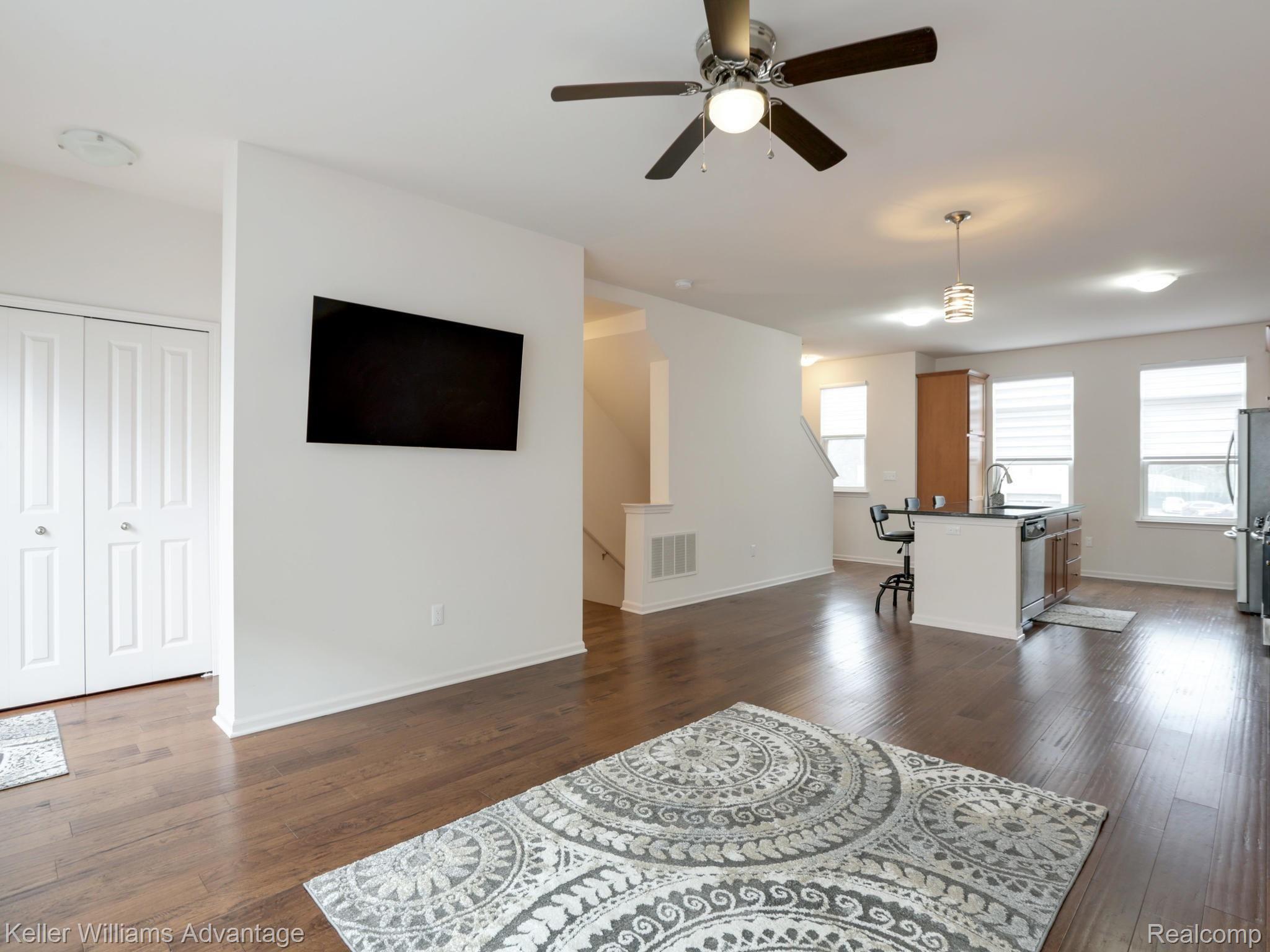 3518 South Rochester Road Royal Oak, MI 48073 - Photo 10 of 36 3518 Rochester Rd Royal Oak MI-007-006-3518 Rochester Road Royal-MLS_Size.jpg