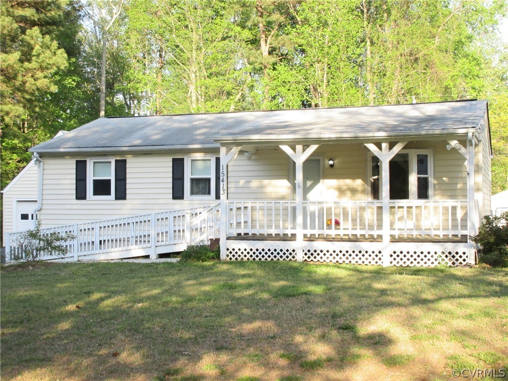 15413 Saddlebrook Road Chesterfield, VA 23838 - Photo 3 of 39 a front view of a house with a yard