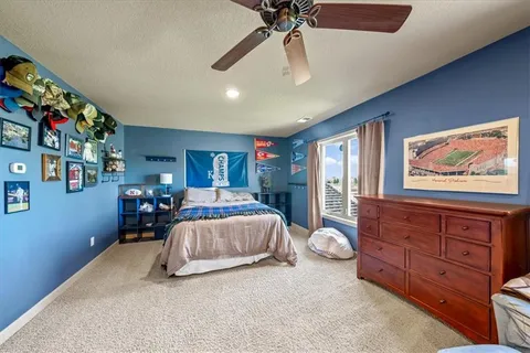 $1,025,000 | 8085 Northwest Elizabeth Ann Court, Parkville, MO 64152