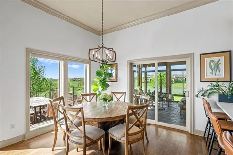 $1,025,000 | 8085 Northwest Elizabeth Ann Court, Parkville, MO 64152
