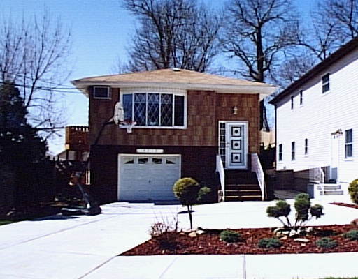 2212 Clove Road Staten Island, NY 10305 - Photo 1 of 1 Primary Photo