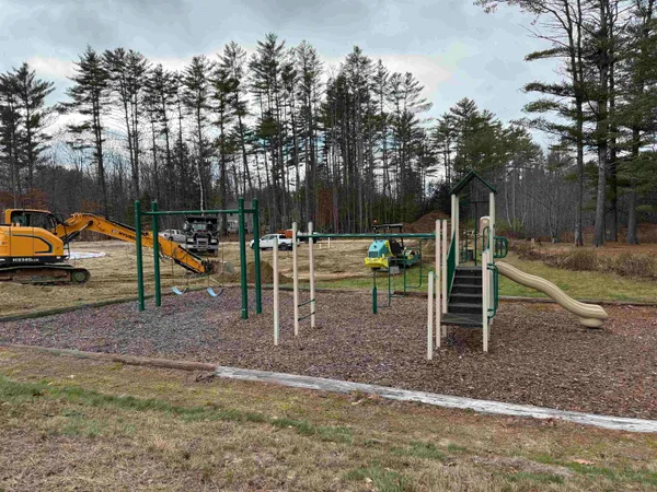 $319,300 | 27 A Woodland Way, Plymouth, NH 03264