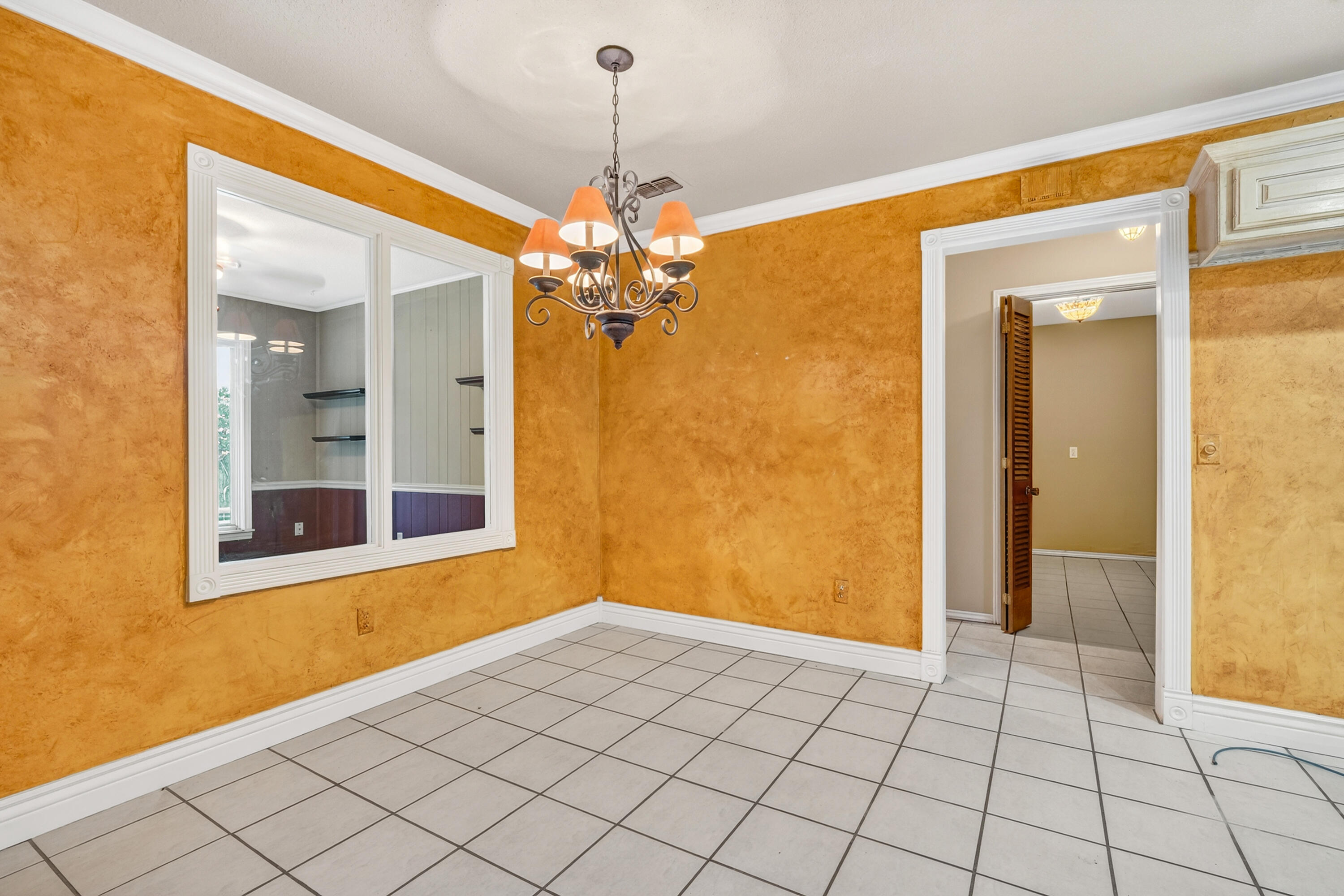 4017 69th Street Lubbock, TX 79413 - Photo 12 of 38 DSC01676