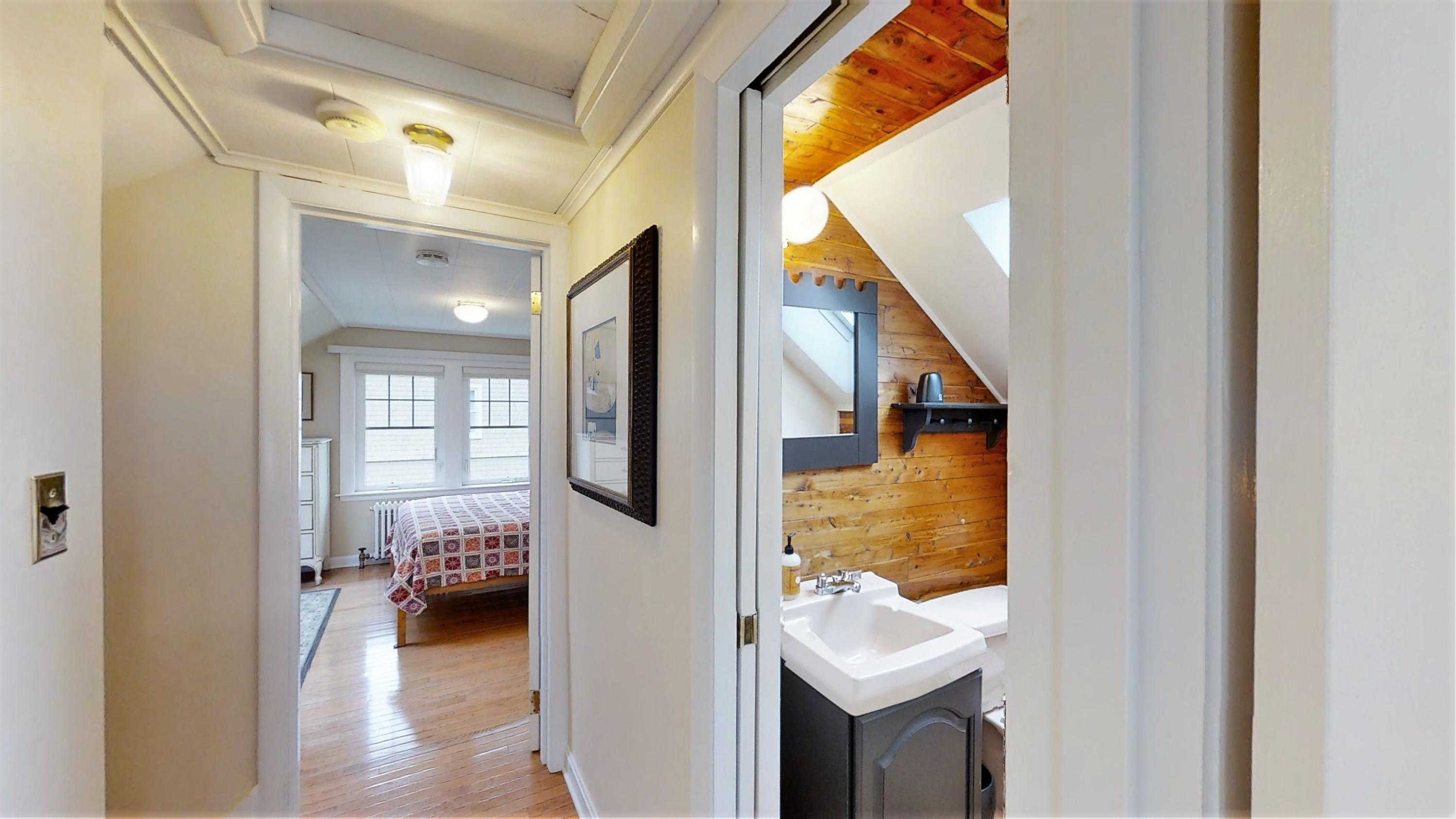 19 Phillips Road Falmouth, ME 04105 - Photo 26 of 43 2nd floor hallway