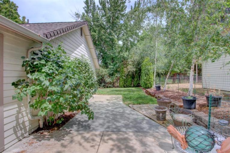 2304 Spring Street Medford, OR 97504 - Photo 27 of 35 Additional Photo