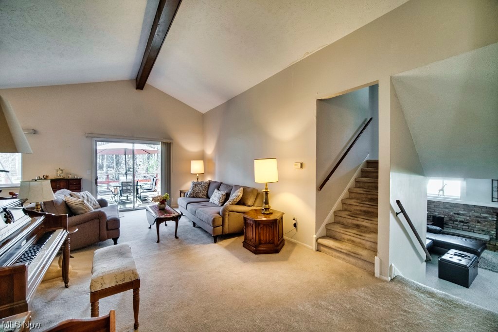 6046 Collins Road Mentor, OH 44060 - Photo 6 of 31 Living Room