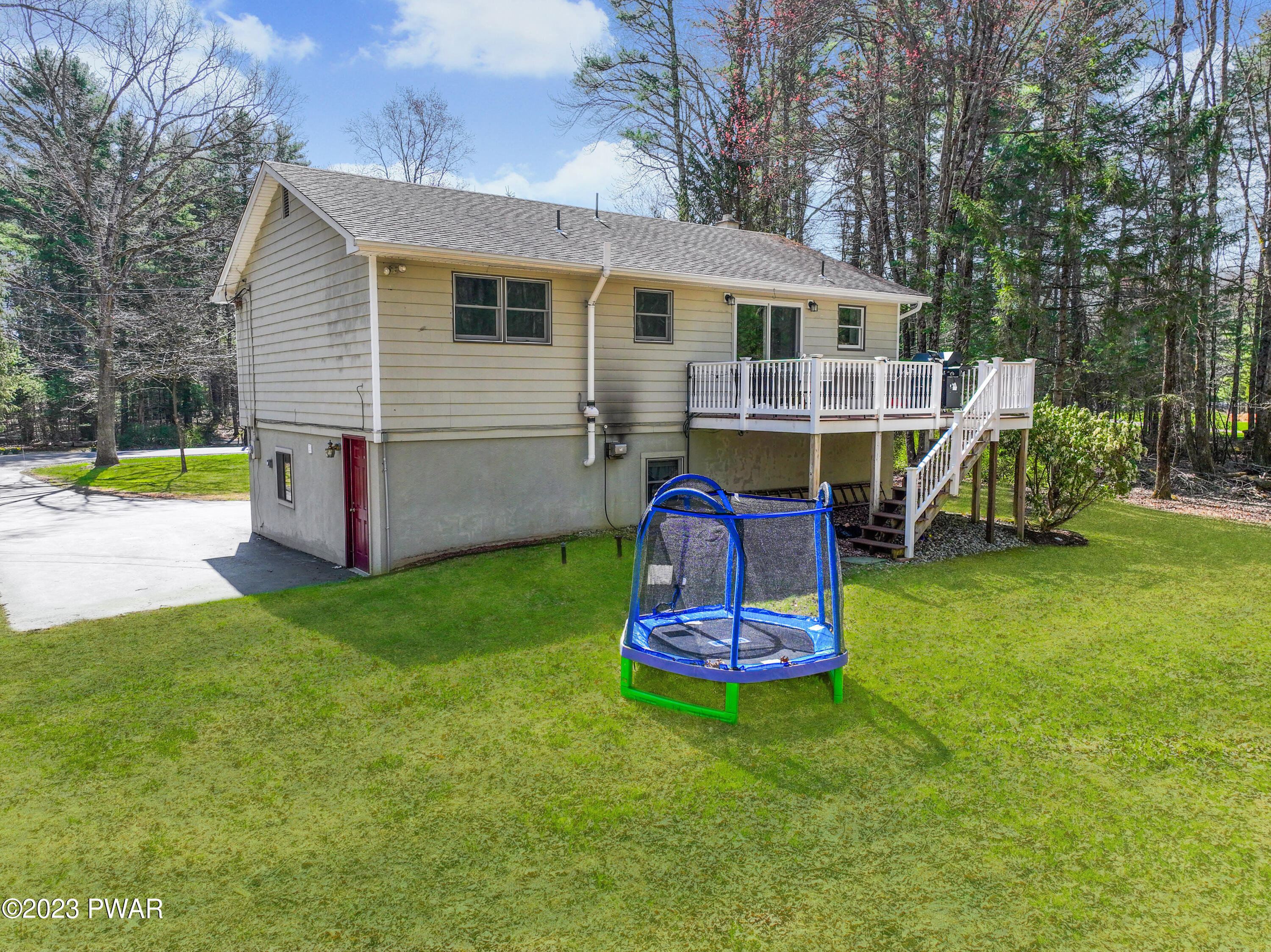 193 Christian Hill Road Milford, PA 18337 - Photo 5 of 38